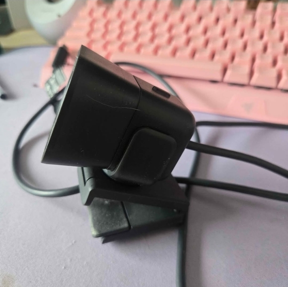 Logitech StreamCam Webcam - Picture 2 of 4